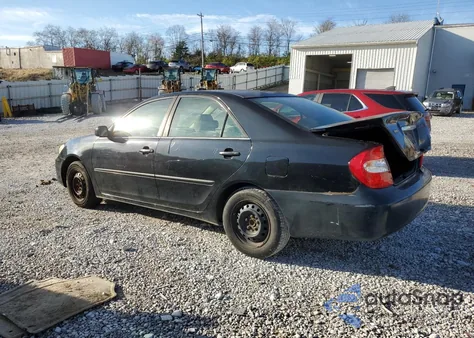 2003 Toyota Camry Le z USA, uszkodzony, nr VIN 4T1BE32K93U159490